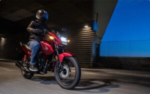 Honda CB125F 3