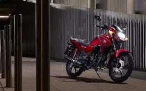 Honda CB125F 4