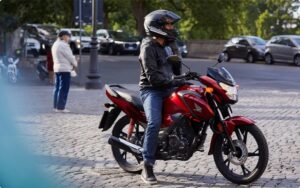 Honda CB125F 5