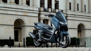 Yamaha NMAX 155 10