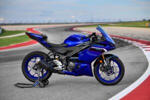 Yamaha R25 5