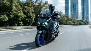 Yamaha XMAX 250