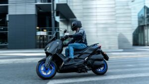 Yamaha XMAX 250 4